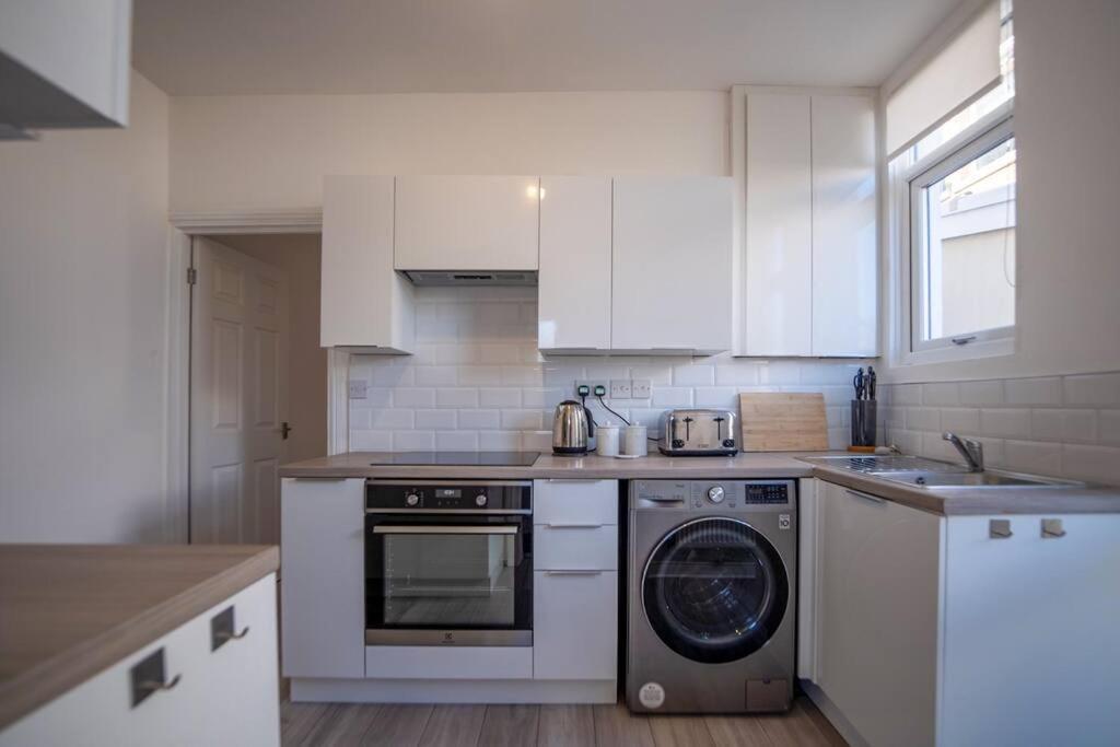 Starfish Apartment Porthcawl Bagian luar foto